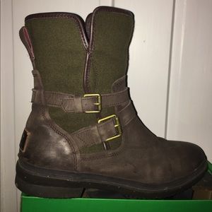 UGG SIMMENS WATERPROOF BOOTS